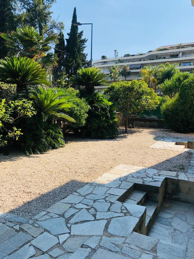 Studio Cosy Au Centre De Cannes Exterior photo